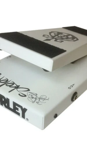 Morley Pedals DJ Ashba Skeleton Wah Switchless Glow in the Dark Bass Effe Pedal