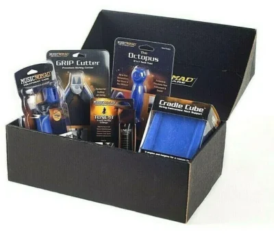 MusicNomad MN146 Premium String Changing Kit- 5pc