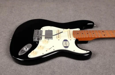 SQOE SEST600 Electric Guitar with Gig bag - Black