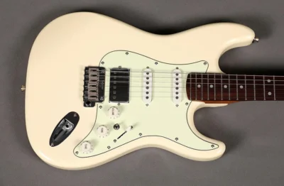 SQOE SEST700 Electric Guitar with Gig bag - Olympic White