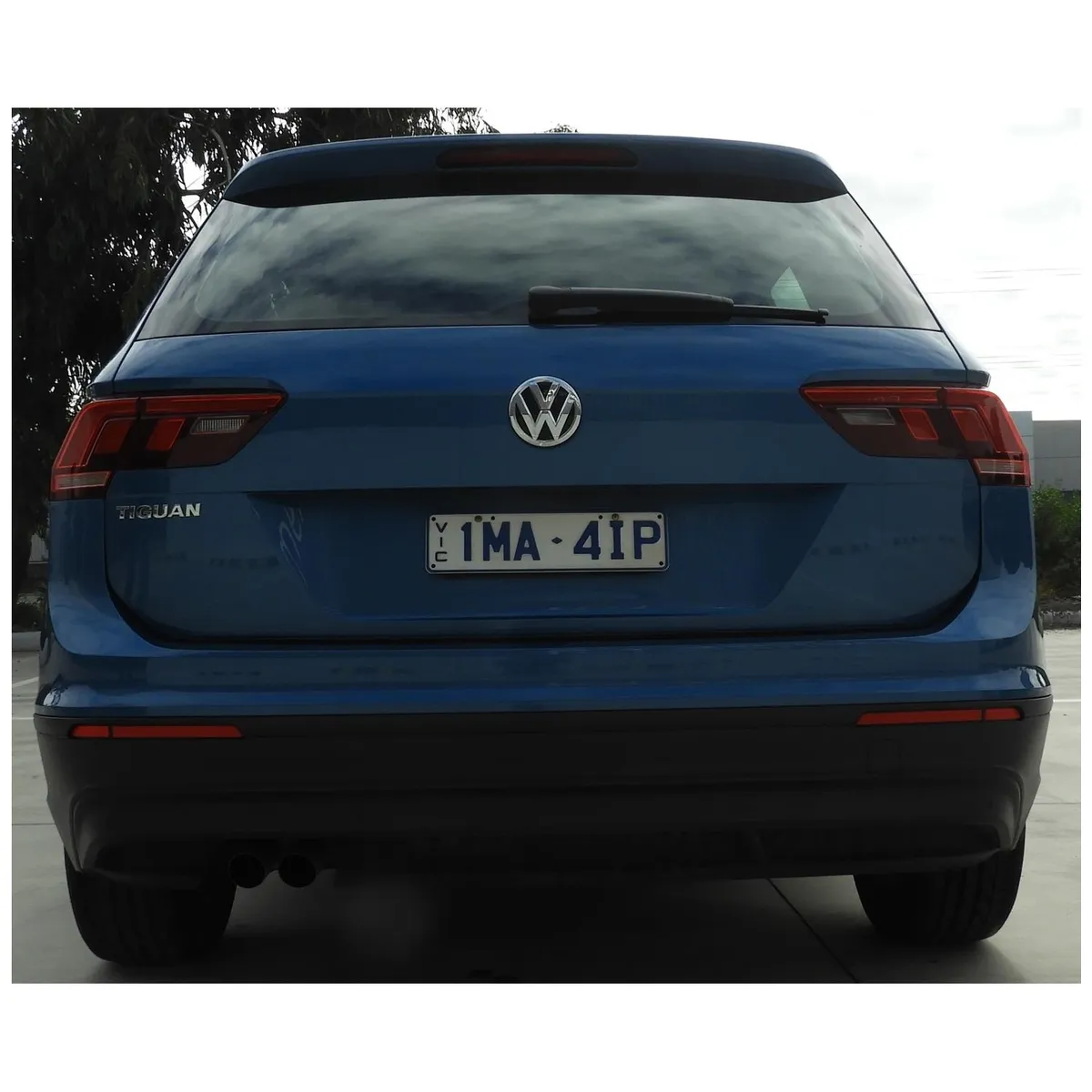 LDV 2018 G10 7 SEAT LUX VAN - Registration 1LZ-6QX - Image 2