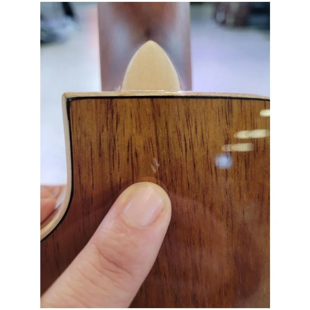 Kala KA-KCGE-C Electric-Acoustic Koa Concert Ukulele C/w Transit Case - Image 7
