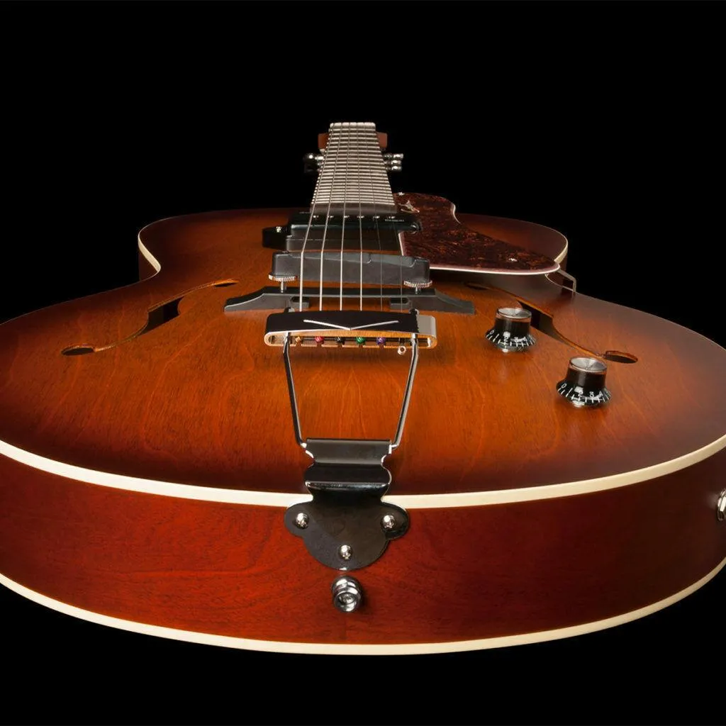 GODIN 5th Avenue Kingpin P90 Cognac Burst Hollow Body Electric Guitar - Image 6